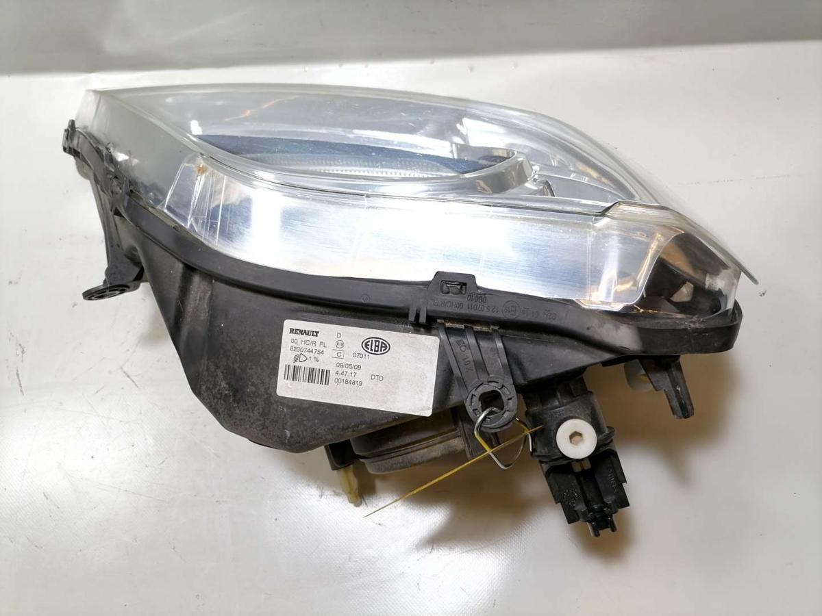 Dacia Logan original Scheinwerfer vorn rechts Halogen Facelift Bj.2009